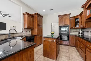 5612 Plantation Dr, Waco, TX 76708 - Photo 10