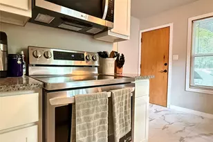 1009 Denton St, Denton, TX 76201 - Photo 12