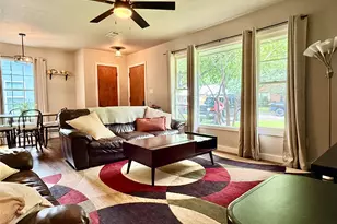 1009 Denton St, Denton, TX 76201 - Photo 8