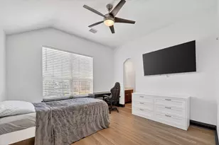 2832 Sendero, Grand Prairie, TX 75054 - Photo 30