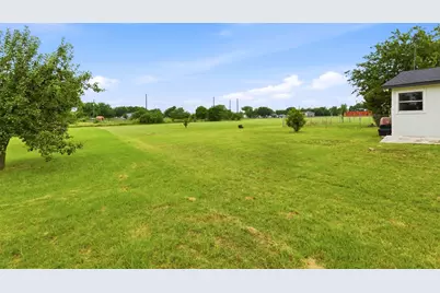 7227 Fm 2622, Ponder, TX 76259 - Photo 24