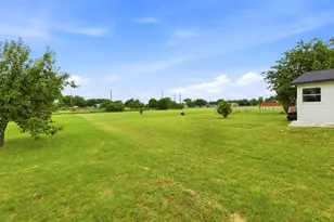 7227 Fm 2622, Ponder, TX 76259 - Photo 24