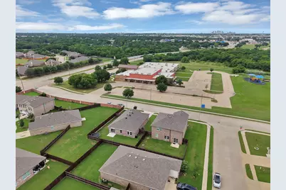 19 Cherryridge Drive, Edgecliff Village, TX 76134 - Photo 32