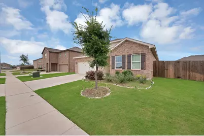 19 Cherryridge Drive, Edgecliff Village, TX 76134 - Photo 4