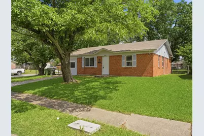 501 Rosewood Hills Drive, Garland, TX 75040 - Photo 2