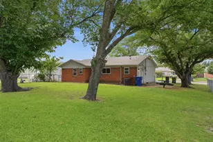 501 Rosewood Hills Dr, Garland, TX 75040 - Photo 22