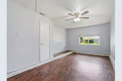 501 Rosewood Hills Drive, Garland, TX 75040 - Photo 10