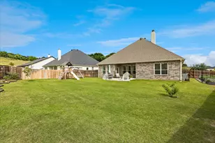 215 E Furlong, Willow Park, TX 76087 - Photo 34