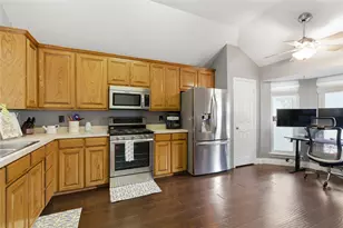 113 Forest Glen Dr, Mansfield, TX 76063 - Photo 4