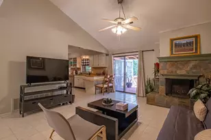 408 Heritage Trail, Granbury, TX 76048 - Photo 4