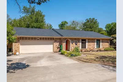408 Heritage Trail, Granbury, TX 76048 - Photo 1