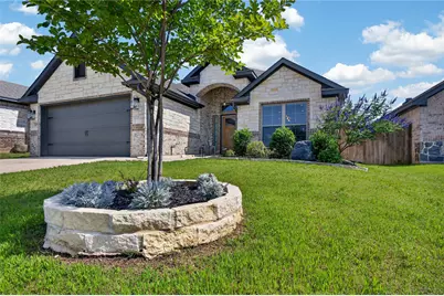 125 Maverick Lane, Pilot Point, TX 76258 - Photo 2