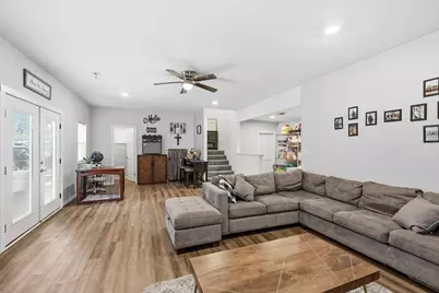 2518 Gladstone Drive, Dallas, TX 75211 - Photo 22