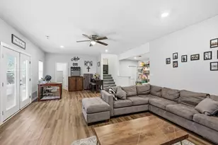 2518 Gladstone Dr, Dallas, TX 75211 - Photo 22