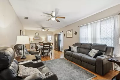 2518 Gladstone Drive, Dallas, TX 75211 - Photo 4