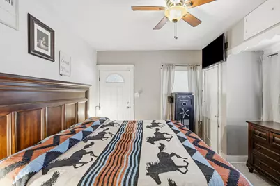 2518 Gladstone Drive, Dallas, TX 75211 - Photo 30