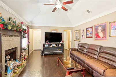 1325 Abbott Drive, Irving, TX 75060 - Photo 4