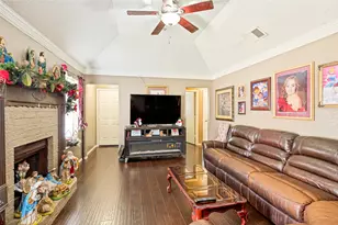1325 Abbott Dr, Irving, TX 75060 - Photo 4