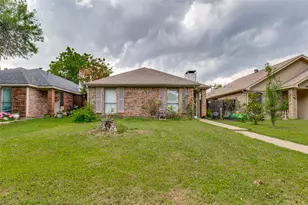 1325 Abbott Dr, Irving, TX 75060 - Photo 2