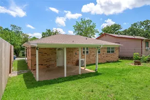 815 W Hull St, Denison, TX 75020 - Photo 20