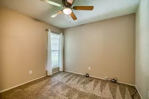 1817 Hemlock Dr, Garland, TX 75041 - Photo 16