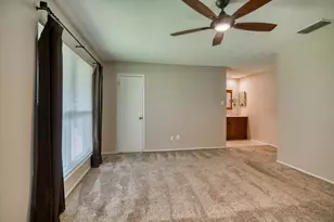 1817 Hemlock Dr, Garland, TX 75041 - Photo 14