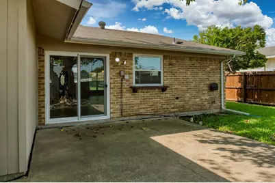 1817 Hemlock Drive, Garland, TX 75041 - Photo 20