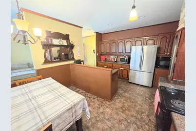 817 N Park Avenue, Karnes City, TX 78118 - Photo 8