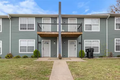 705 W Crawford Street, Denison, TX 75020 - Photo 2