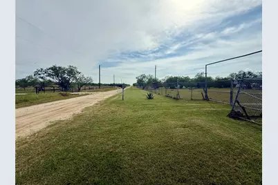 1132 SW County Road 2348, Richland, TX 76681 - Photo 4