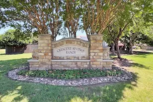 624 Vickie St, Crowley, TX 76036 - Photo 32