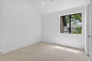 10140 Lakemere Dr, Dallas, TX 75238 - Photo 28