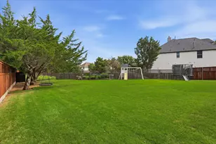 11561 Luxembourg Ln, Frisco, TX 75033 - Photo 32