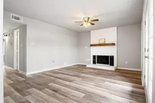 208 Wilshire Dr, Euless, TX 76040 - Photo 2