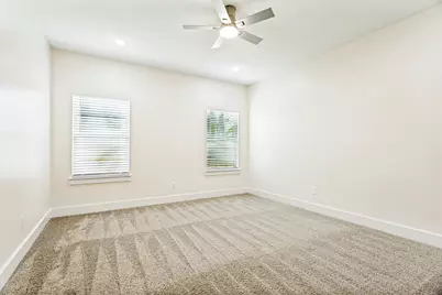 901 E Devitt Street, Fort Worth, TX 76110 - Photo 16