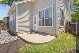 2223 Grizzly Run Ln, Euless, TX 76039 - Photo 26