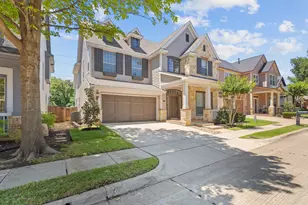 2223 Grizzly Run Ln, Euless, TX 76039 - Photo 2