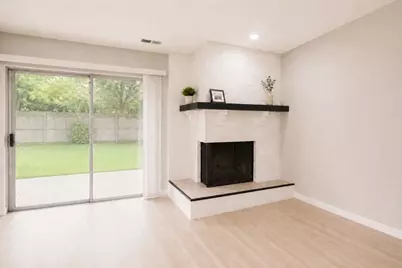 527 Shelly Court, Duncanville, TX 75137 - Photo 4