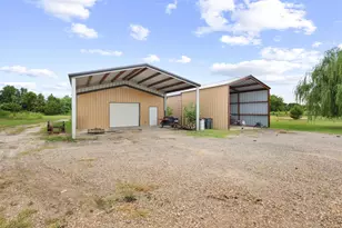 460 County Rd 4421, Trenton, TX 75490 - Photo 34