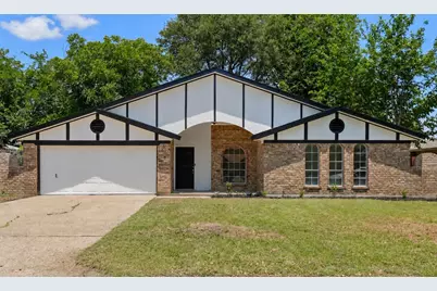 2004 Pebblecreek Drive, Cleburne, TX 76033 - Photo 1