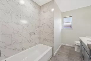 2004 Pebblecreek Dr, Cleburne, TX 76033 - Photo 20