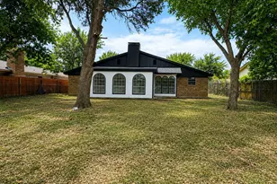 2004 Pebblecreek Dr, Cleburne, TX 76033 - Photo 22