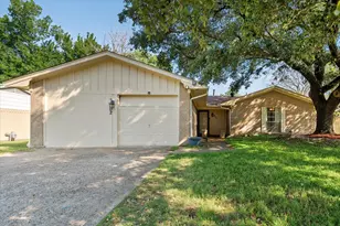 402 Carol Ave, Corsicana, TX 75110 - Photo 1