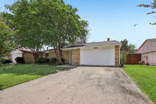 304 Long Canyon Dr, Mesquite, TX 75150 - Photo 2