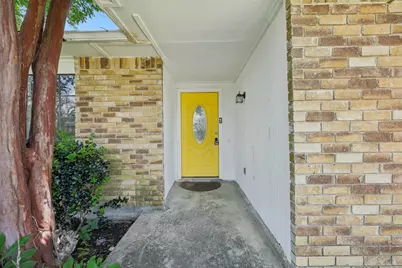 304 Long Canyon Drive, Mesquite, TX 75150 - Photo 4