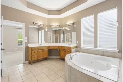 2223 Grizzly Run Lane, Euless, TX 76039 - Photo 16