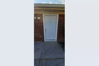 2801 NW 19th Street #B, Haltom City, TX 76106 - Photo 8