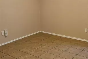 2801 19th St, Haltom City, TX 76106 - Photo 14