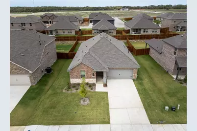 528 Brook View Drive, Van Alstyne, TX 75495 - Photo 2