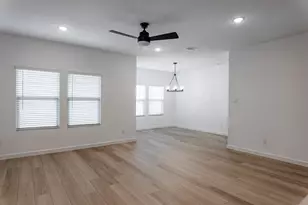528 Brk Vw Dr, Van Alstyne, TX 75495 - Photo 6